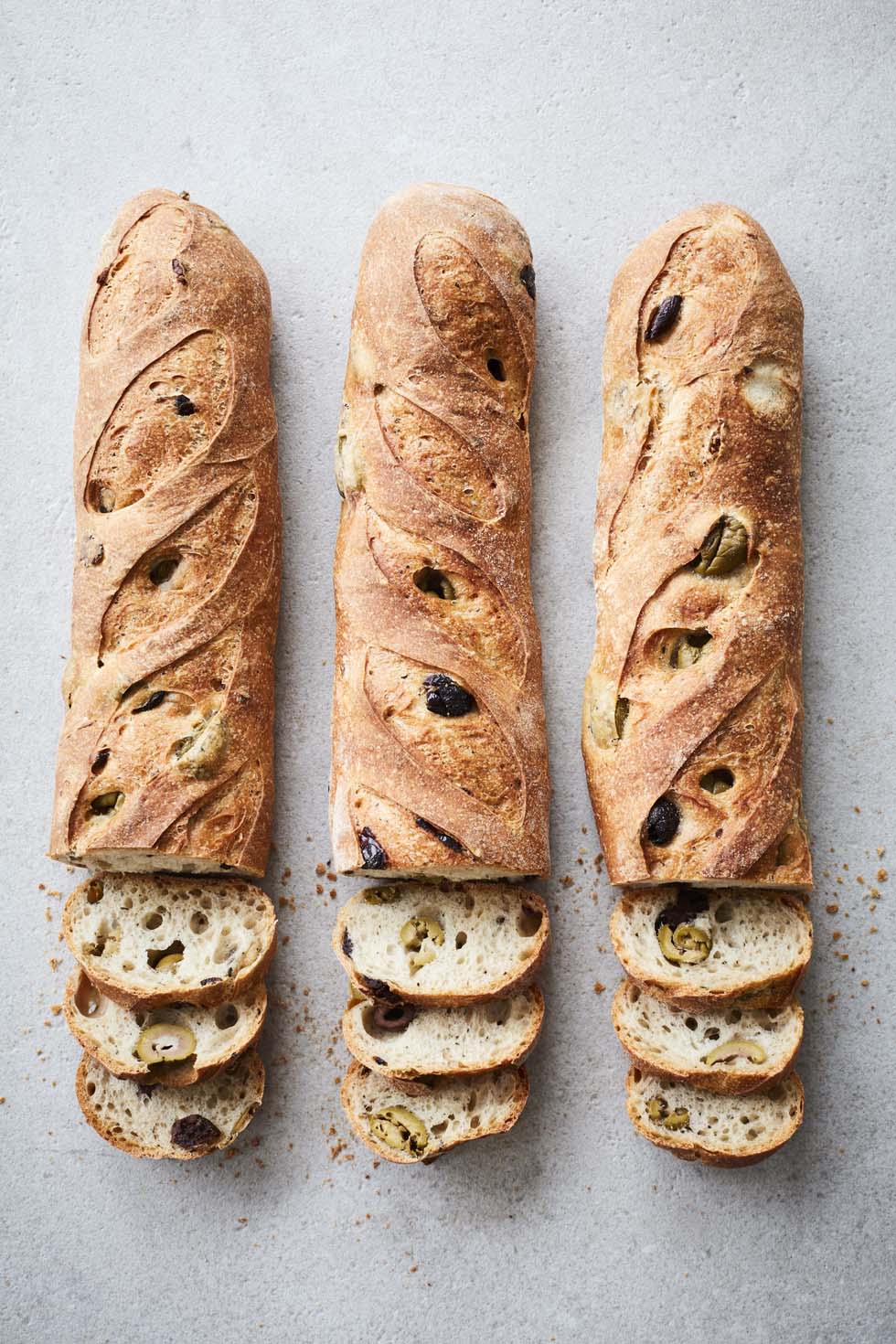 banner__product-mixed-olive-sourdough_980x1470_desktop